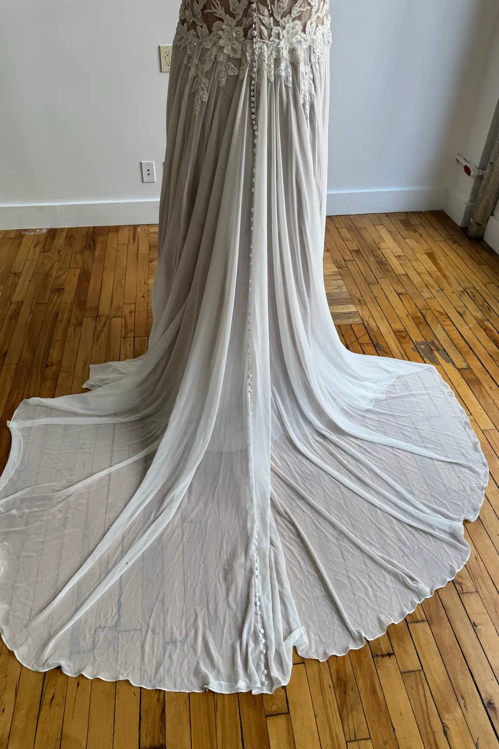 Allure Bridals 9850WXS 4