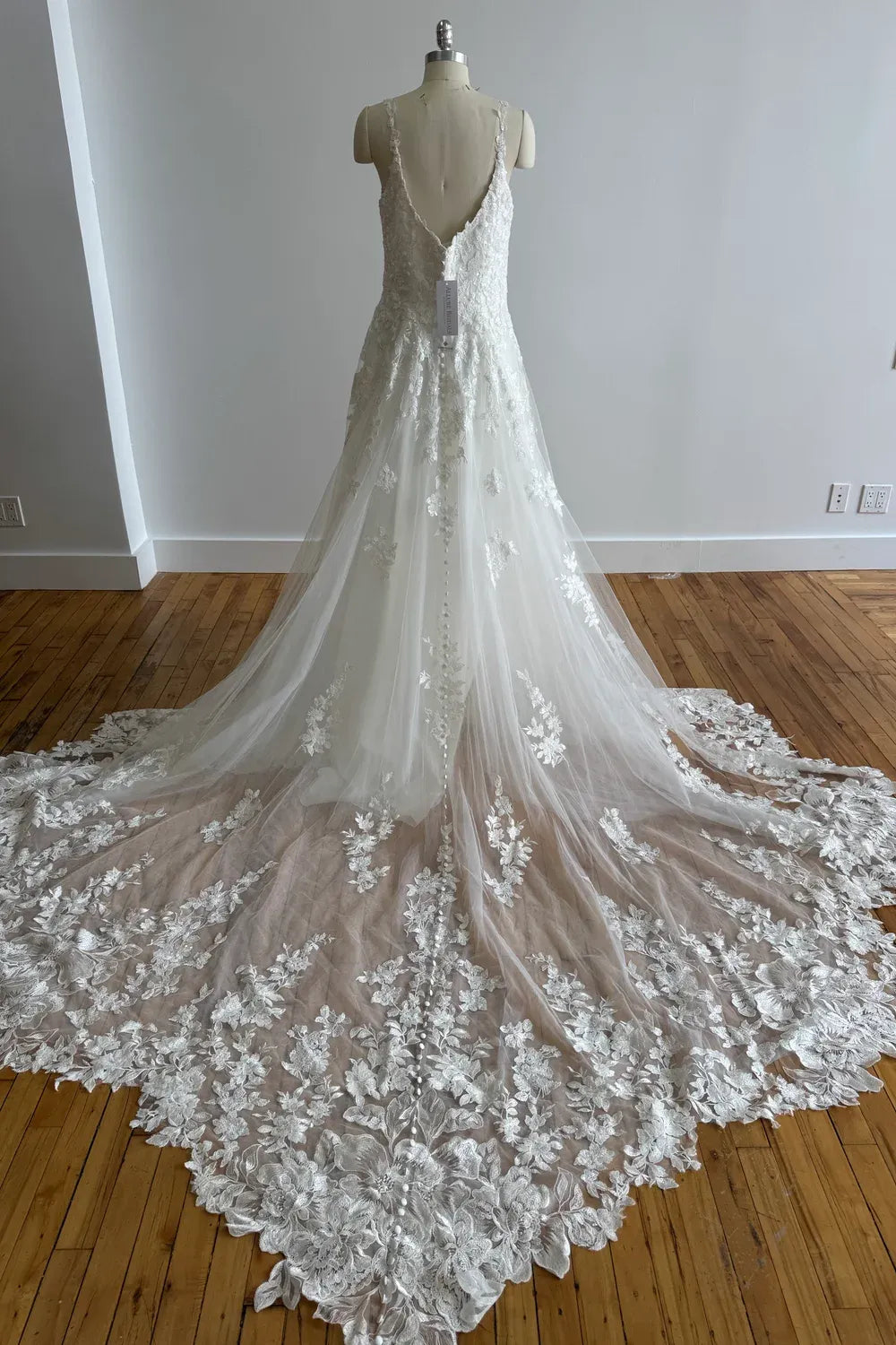 Allure Bridals 9811 4