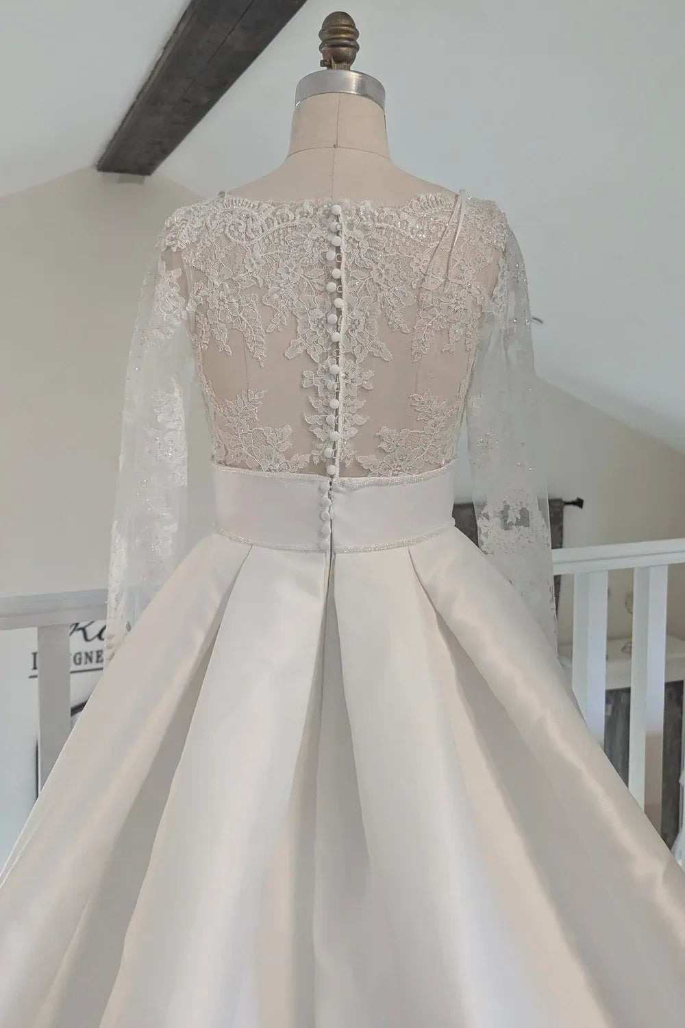 Pronovias Hawaii 5