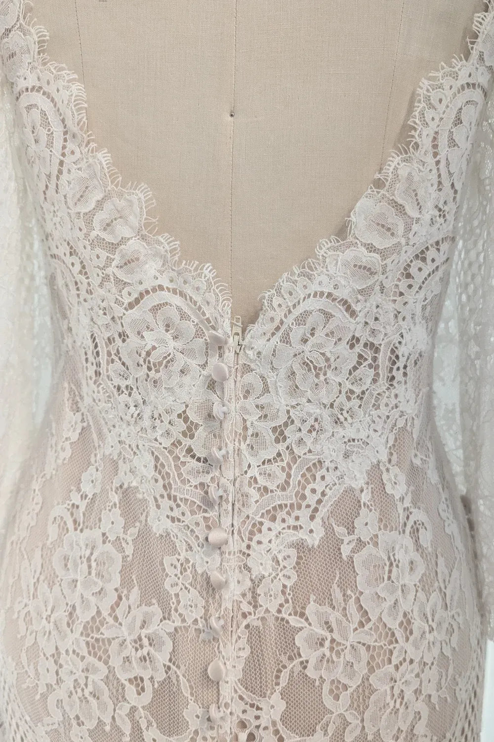 Allure Romance 9551 11
