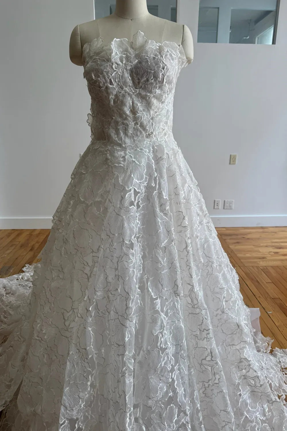 Nardos Design Magnolia 1