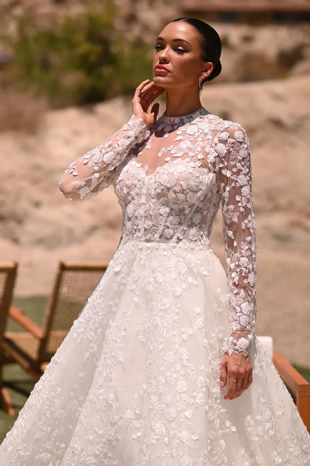 Martina Liana 1517 0