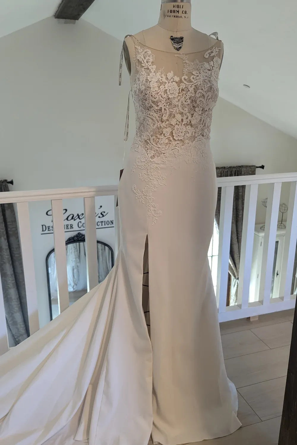 Enzoani Margot 7