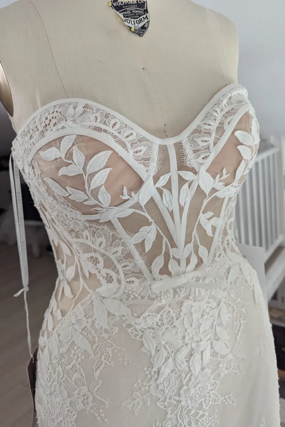 Enzoani Cadence 6