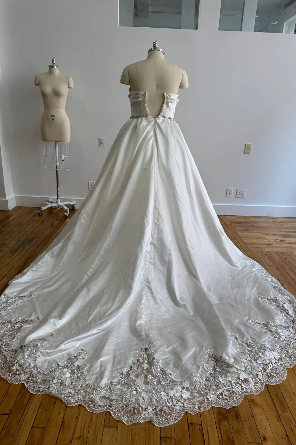 Eve of Milady 1674XS-GOWN 2