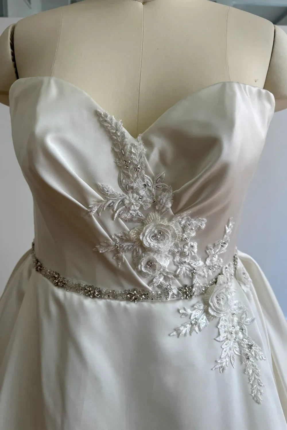 Eve of Milady 1674XS-GOWN 1