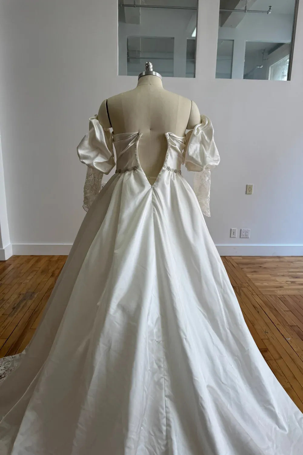 Eve of Milady 1674XS-SLEEVE 2