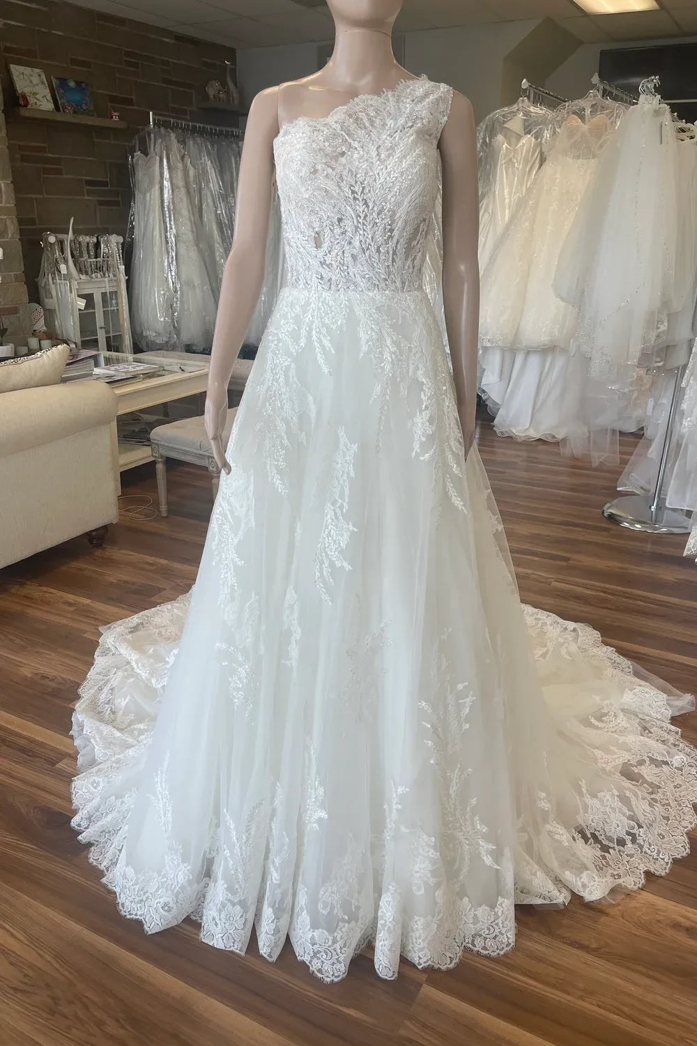 Pronovias Varda 3