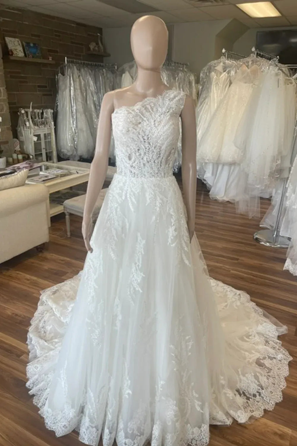 Pronovias Varda 1