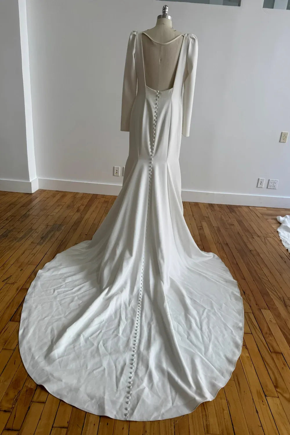 Paloma Blanca 5003 2
