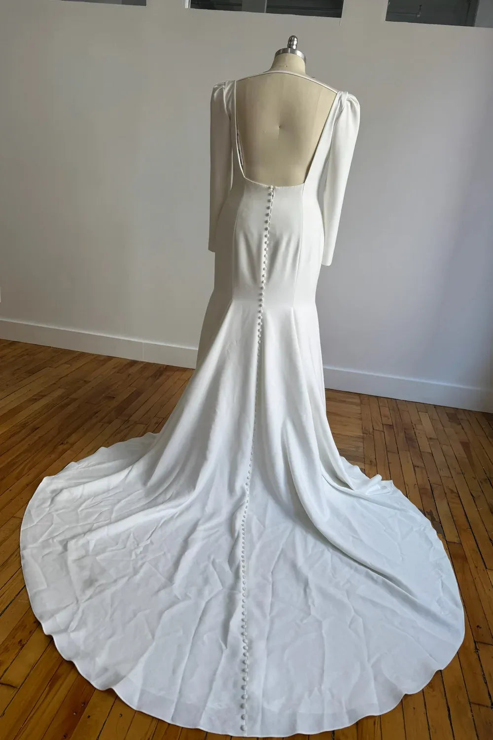 Paloma Blanca 5003XS 1