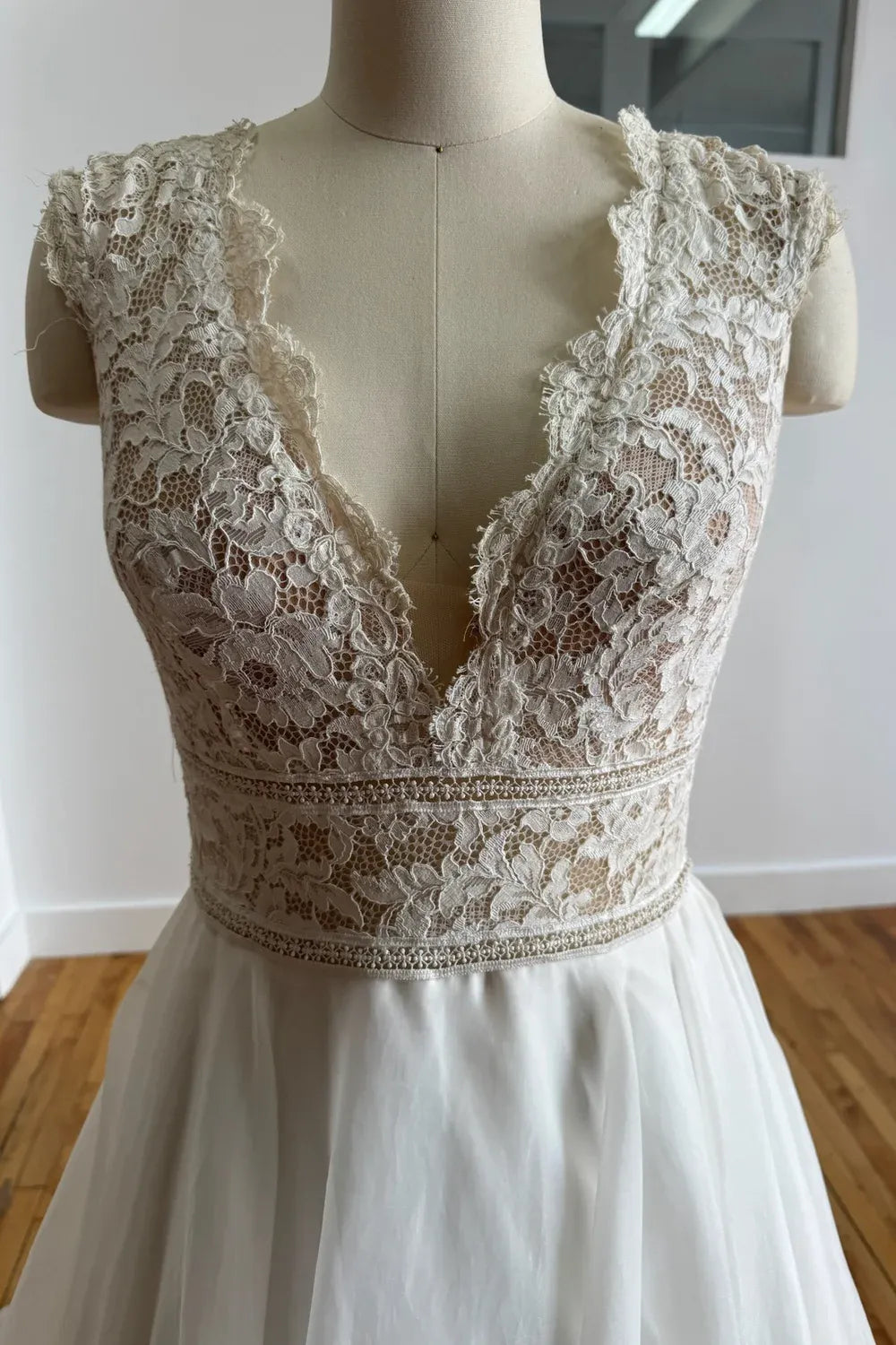Paloma Blanca 4904 1