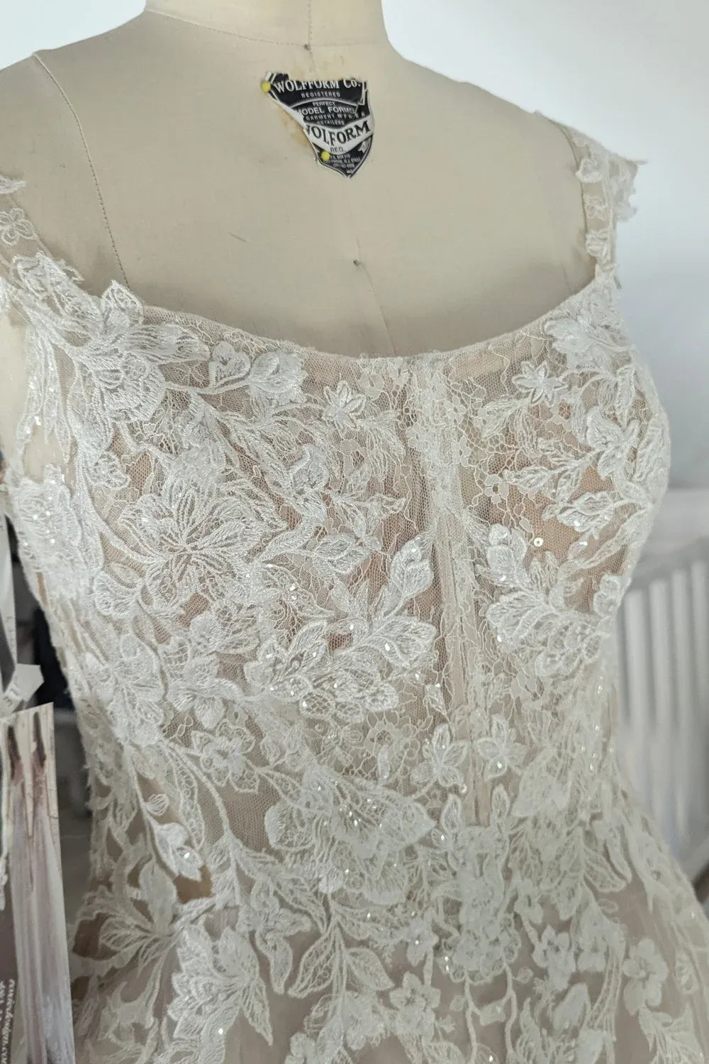 Enzoani Etoile Emma 9