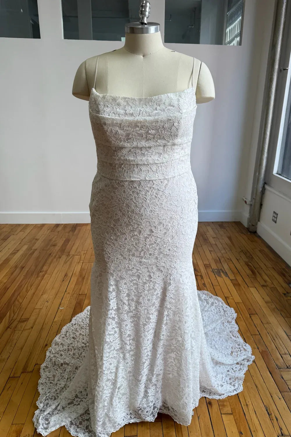 Paloma Blanca 5007XS 0