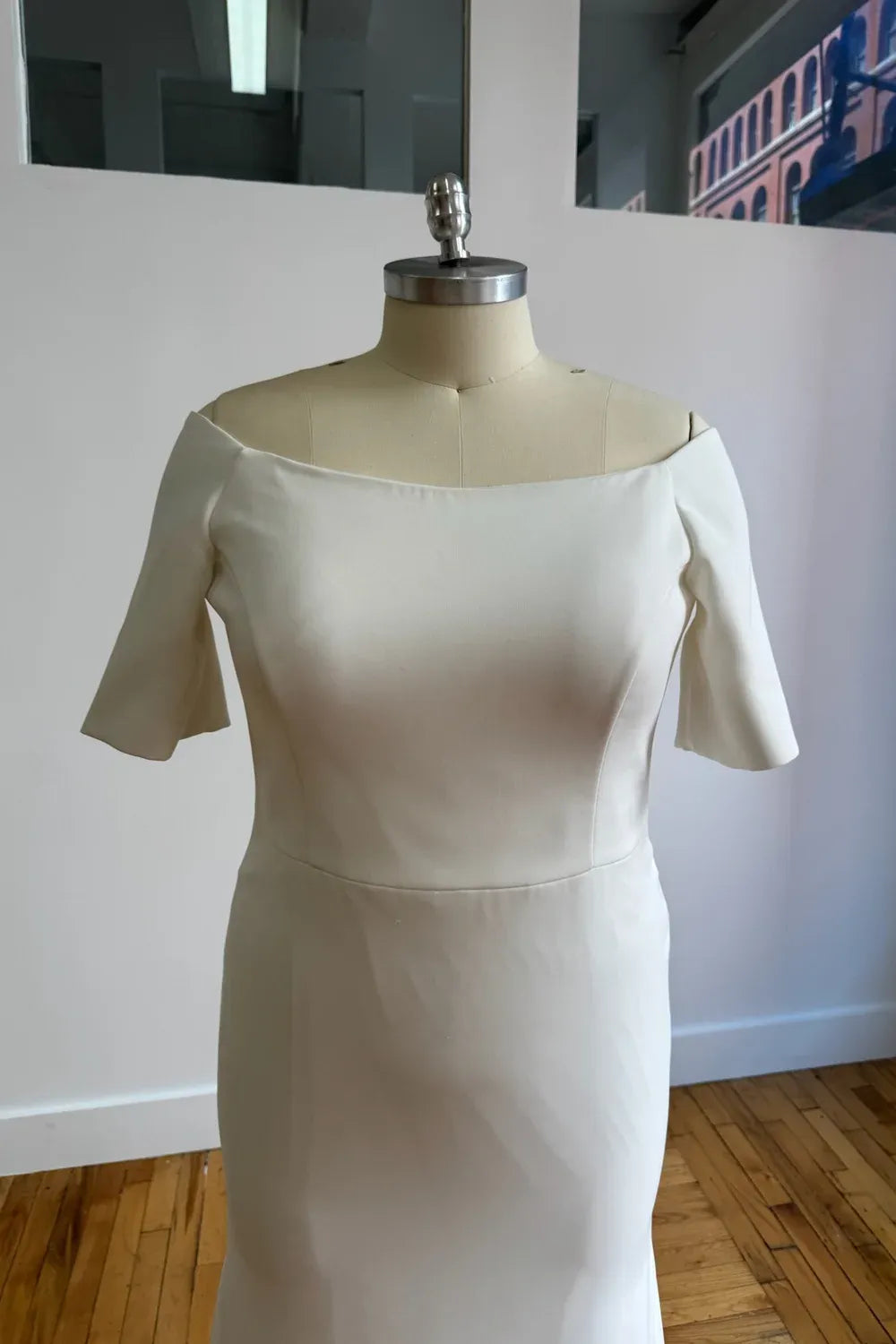 Paloma Blanca 4910XS 1
