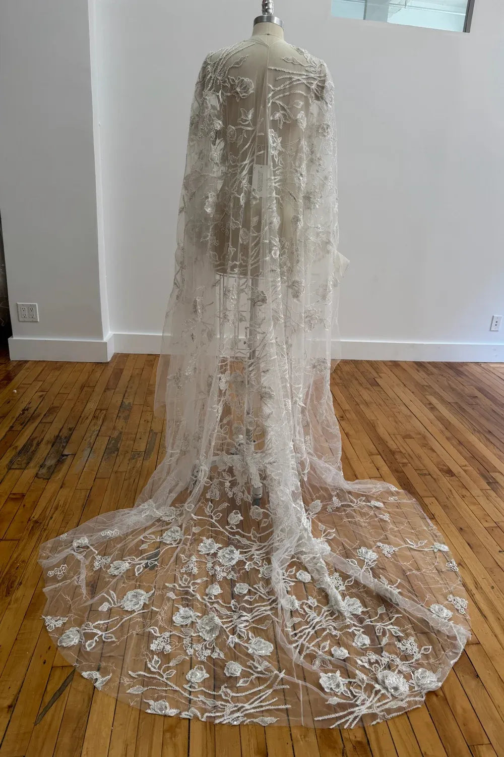 Marchesa Nina Cape 1