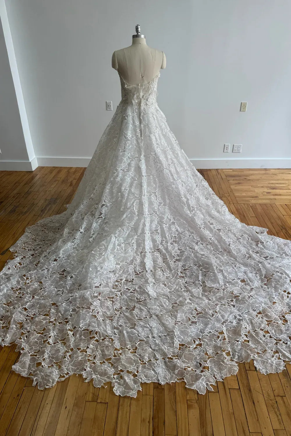 Nardos Design Magnolia 1