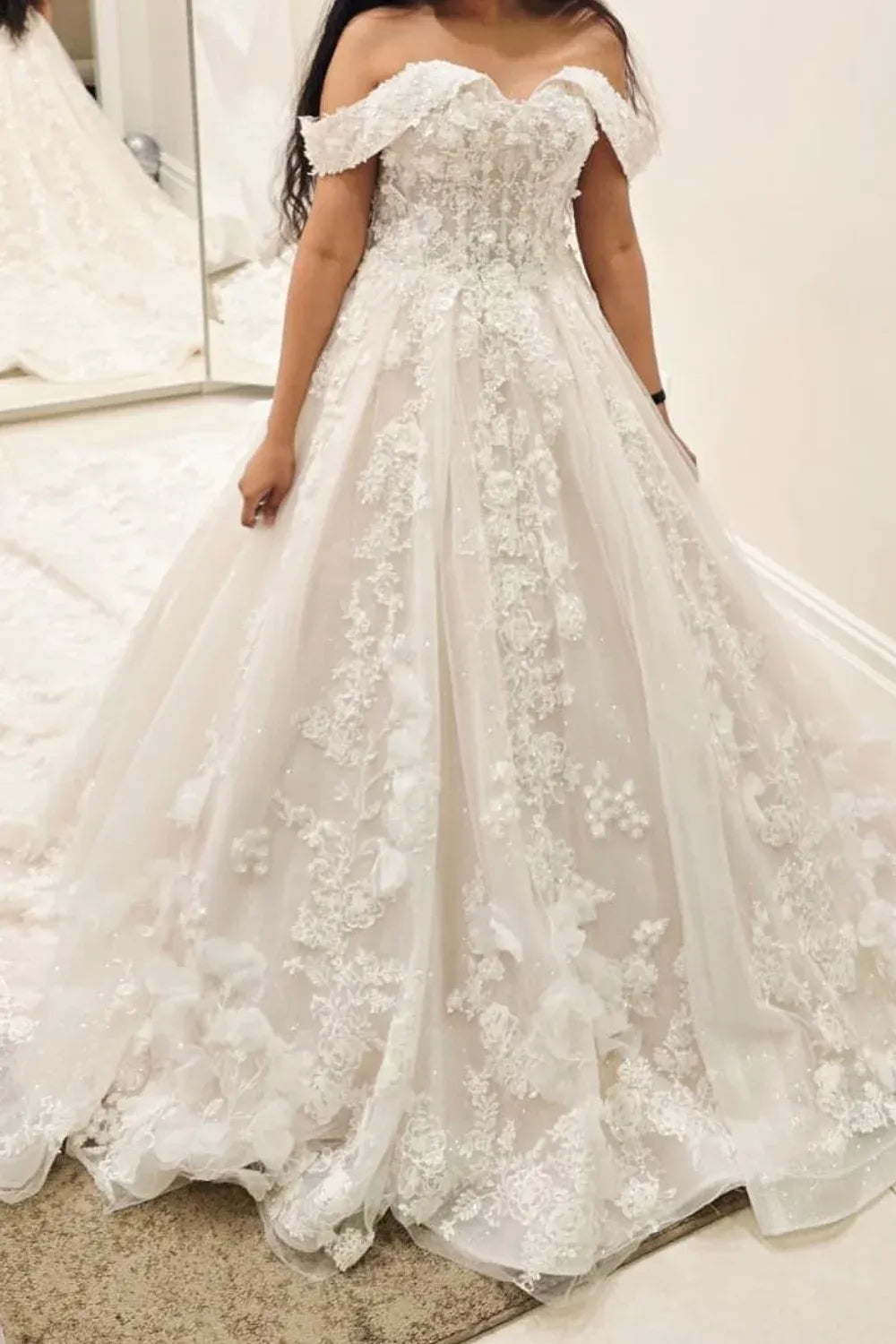 Essense of Australia D4112 with Veil and Headpiece 5
