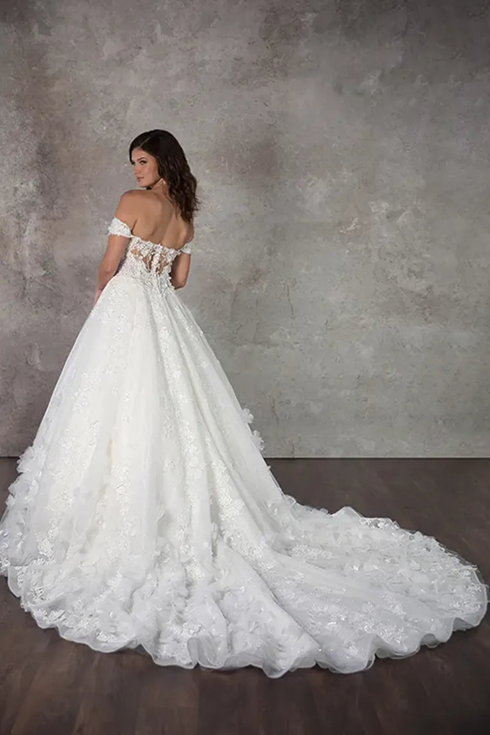 Essense of Australia D4112 with Veil and Headpiece 1