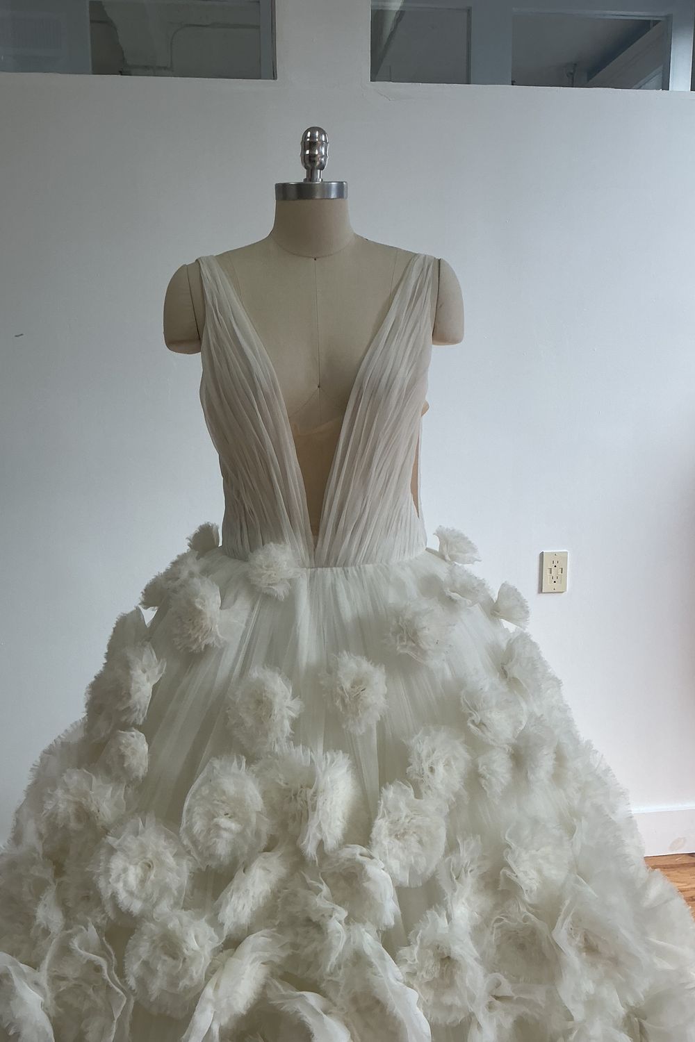 Nicole and Felicia NF077LUXE 3