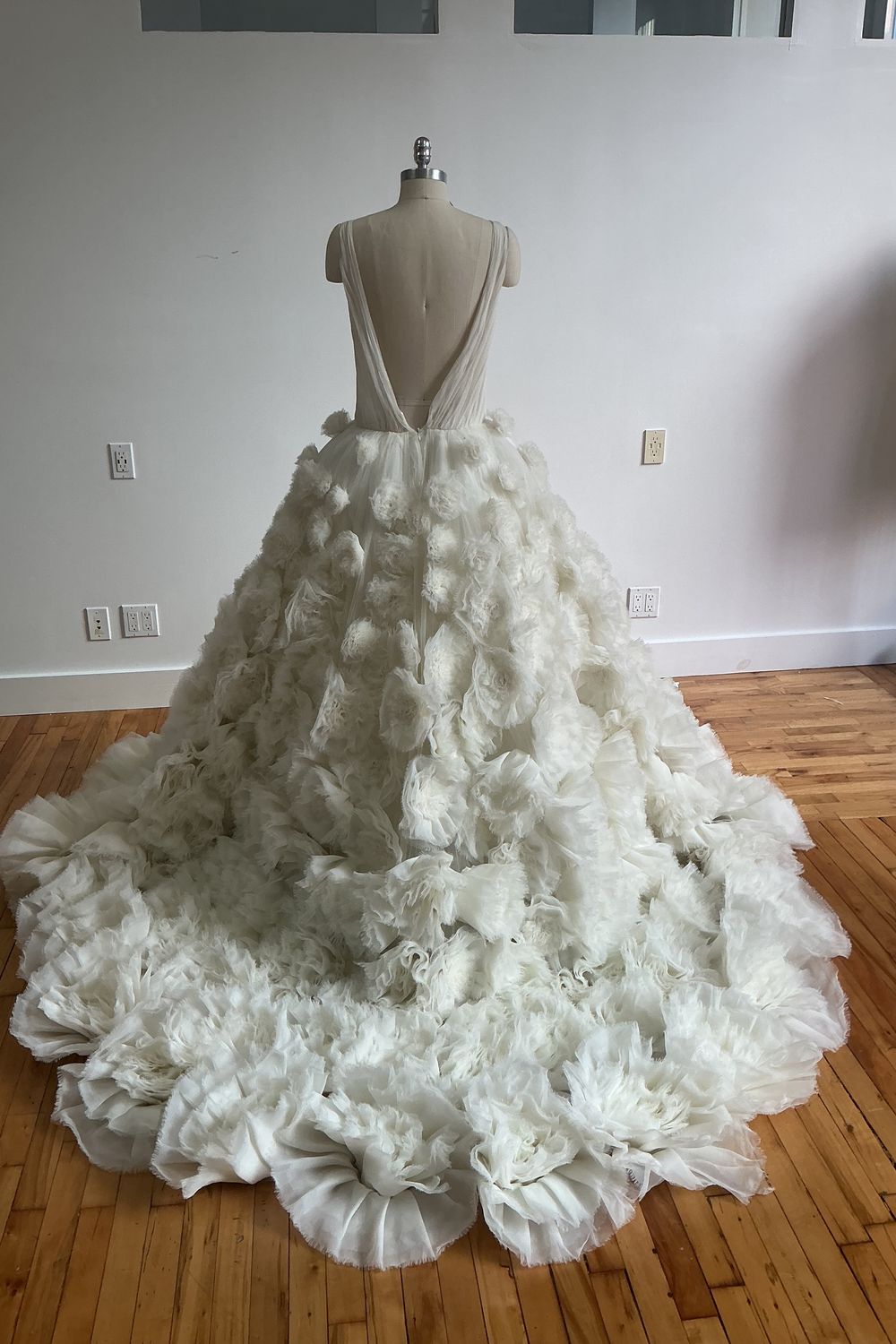 Nicole and Felicia NF077LUXE 2
