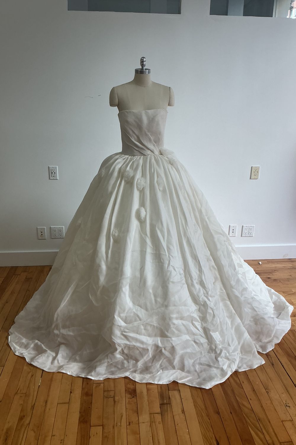 Nicole and Felicia NF075LUXE 1