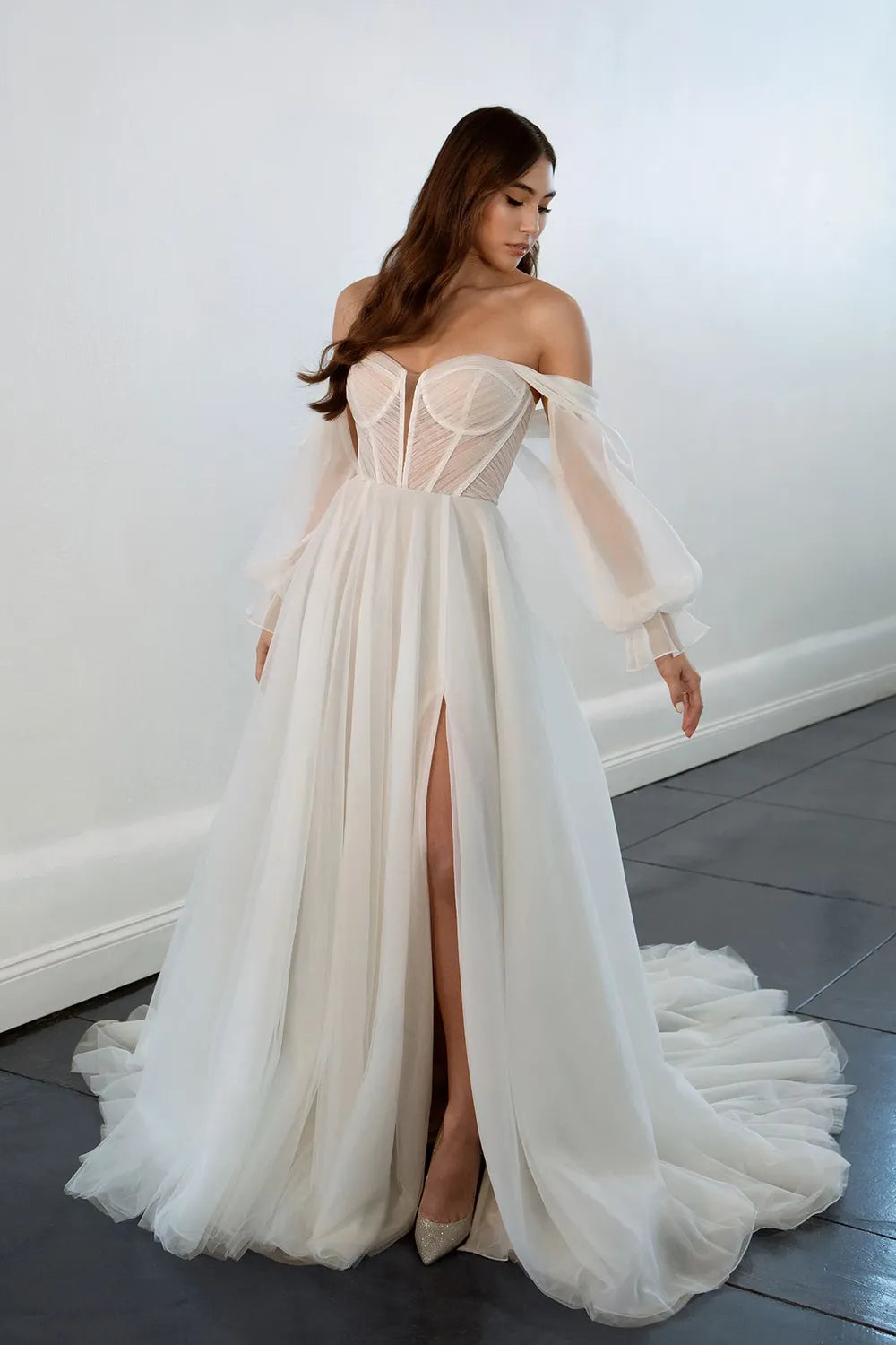 Martina Liana 1497 4