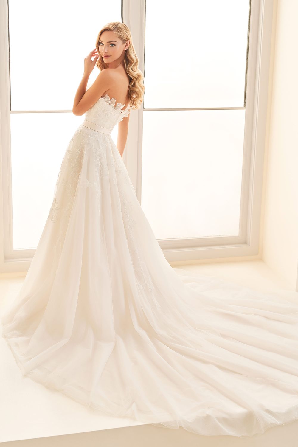 Enchanting By Moncheri E353 1