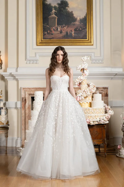 reem acra wedding dress Love Story line gown with sweetheart neckline Reem Acra Elizabeth Johns