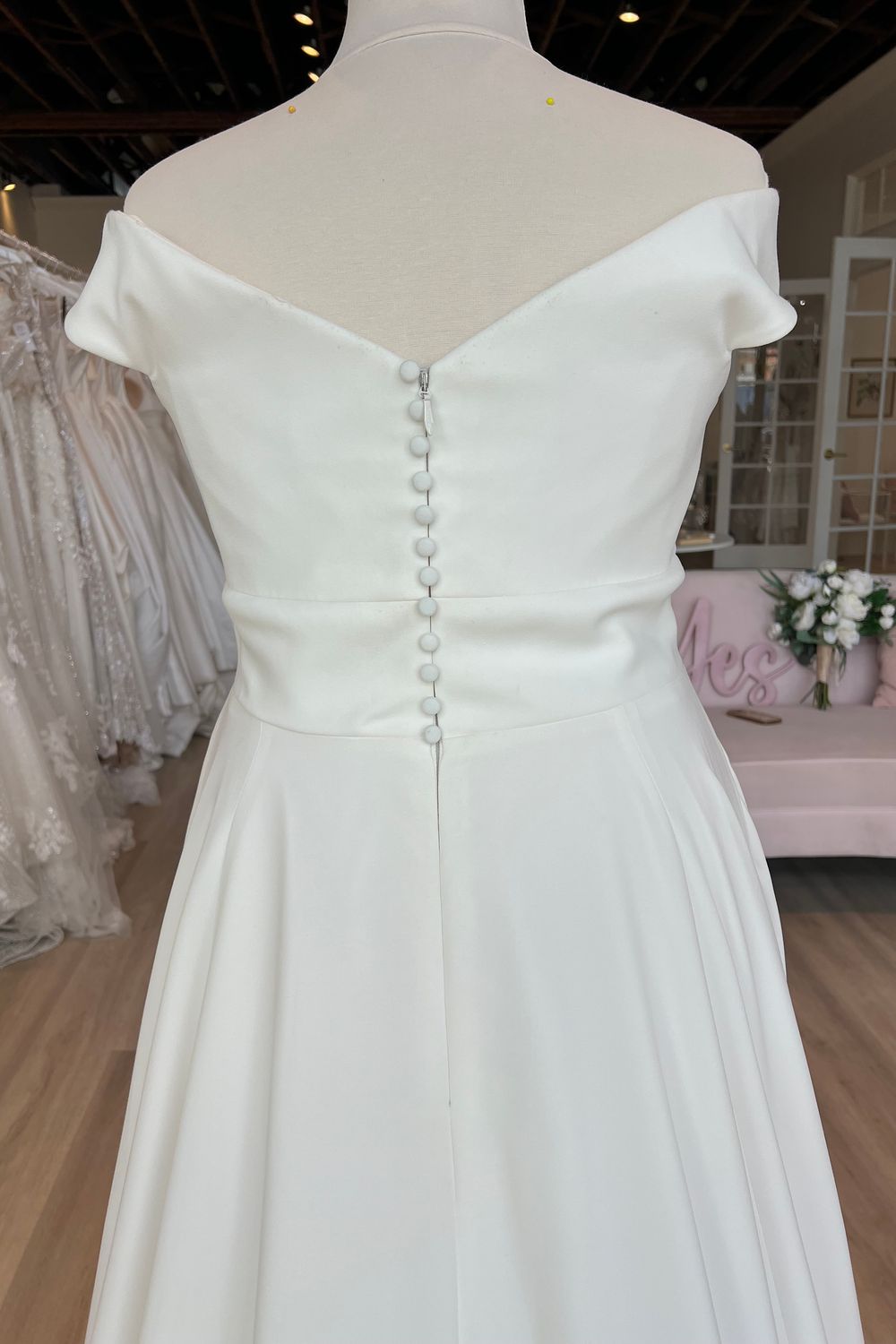 Paloma Blanca PB5052 5