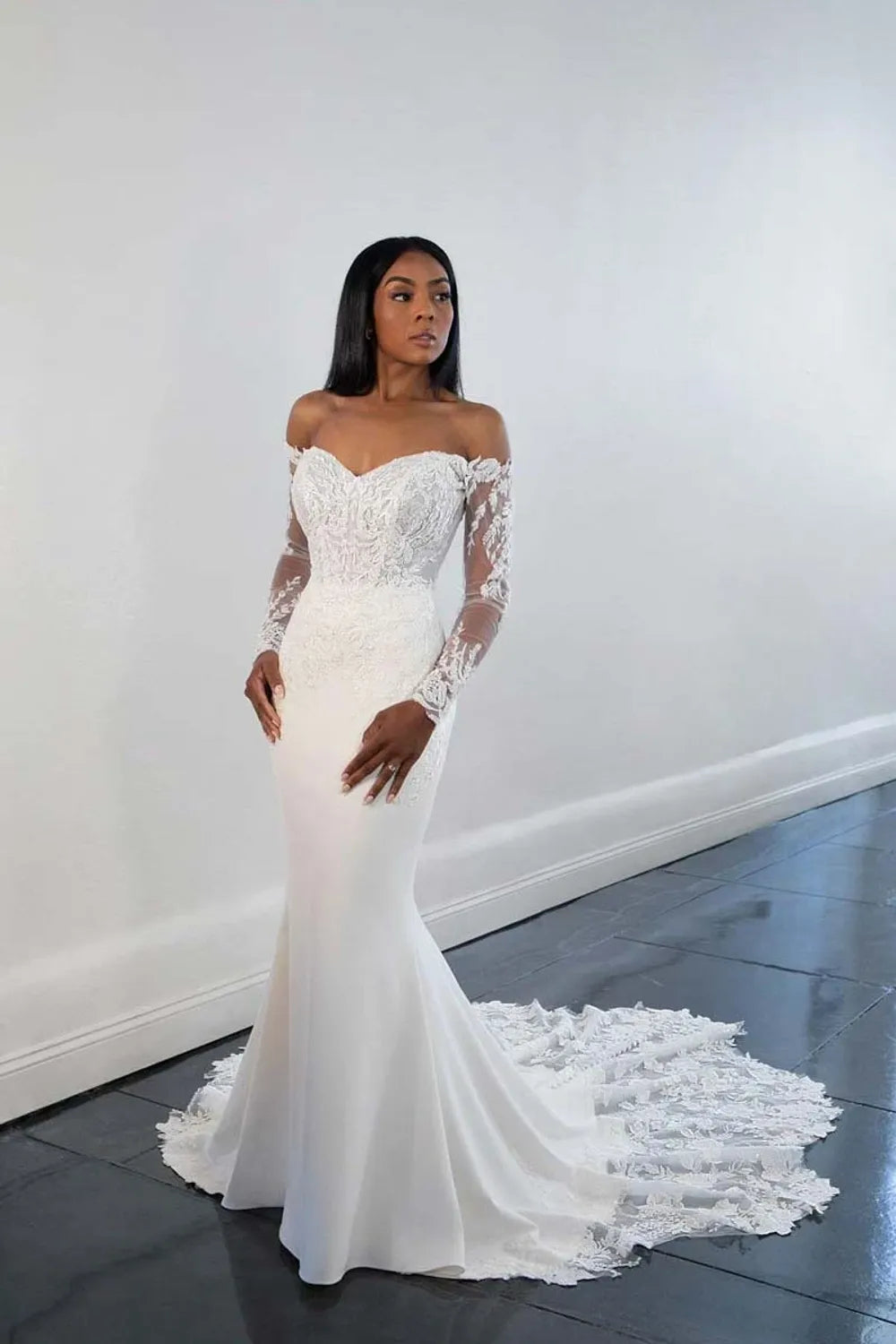 Martina Liana 1537 0