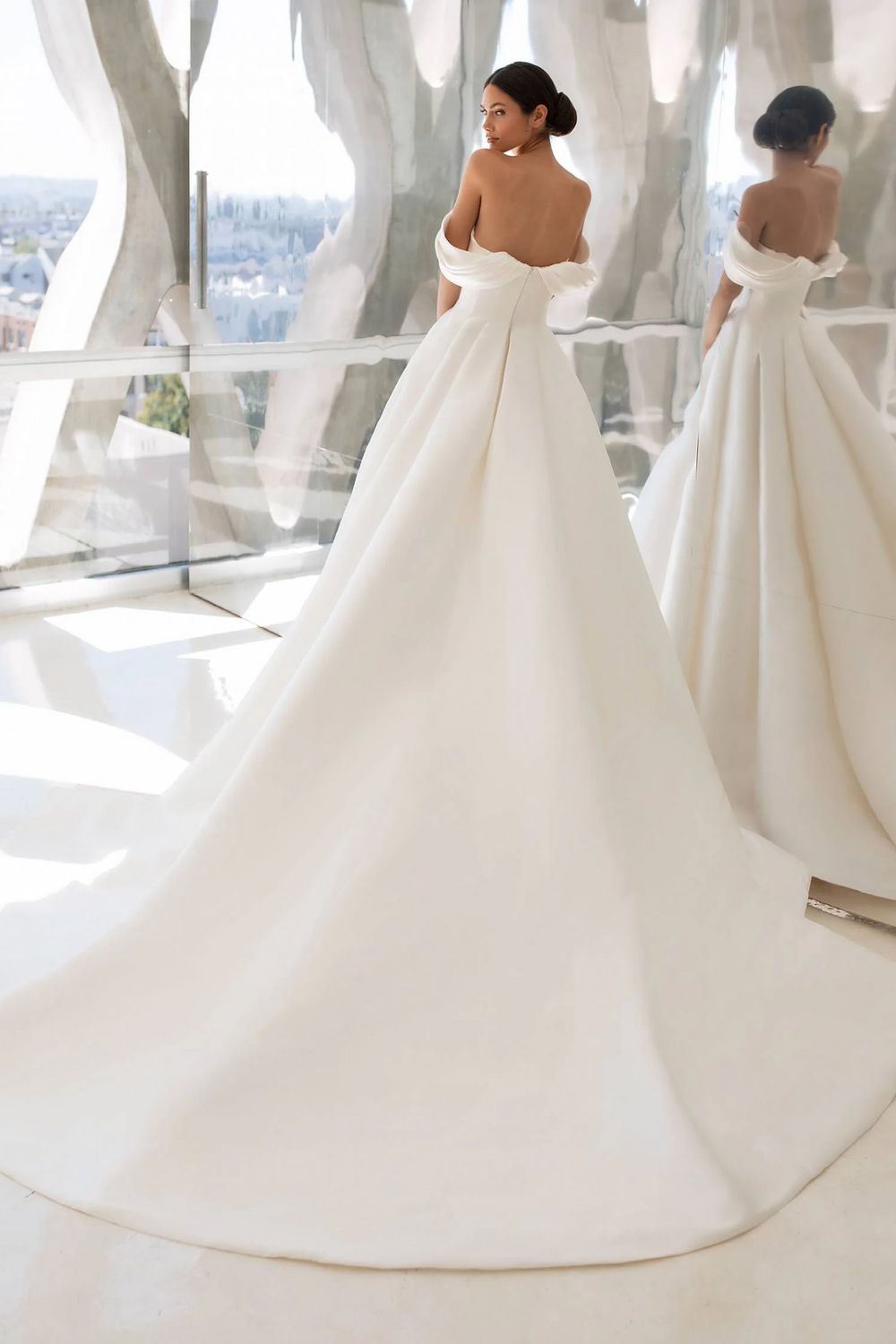 Pronovias Lynn 1
