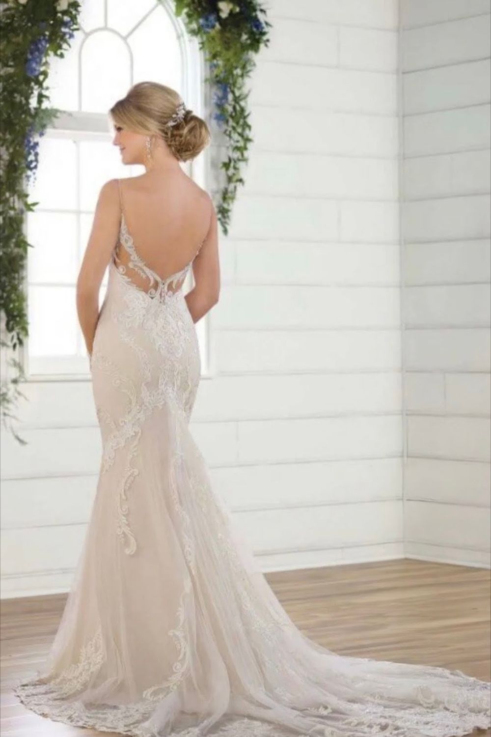 Essense of Australia D2476  1