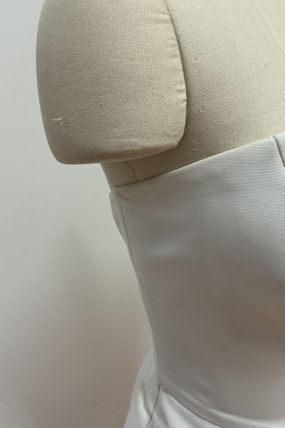 Anne Barge Bedfordgown 6