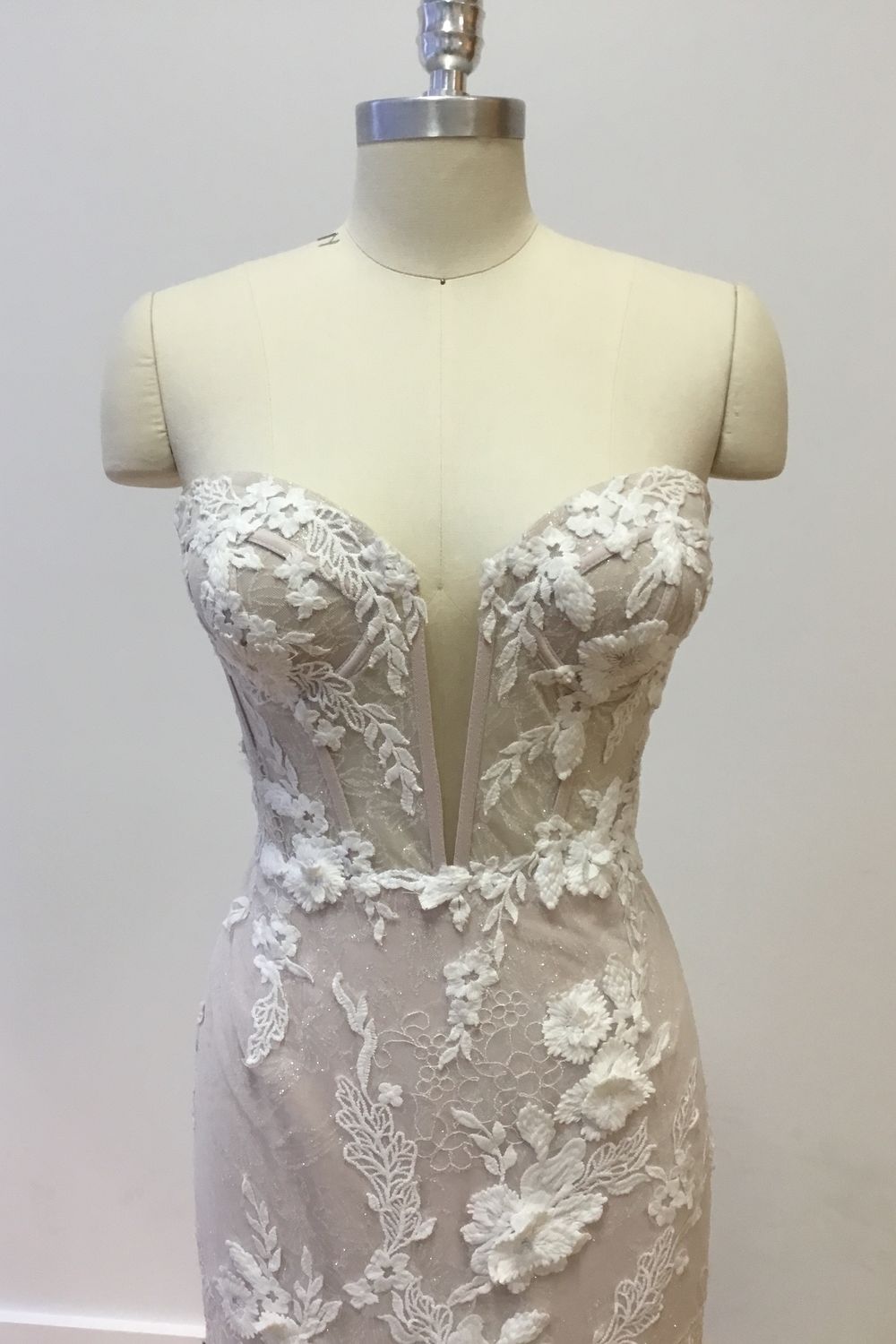 Maggie Sottero Ortensia-gown 4