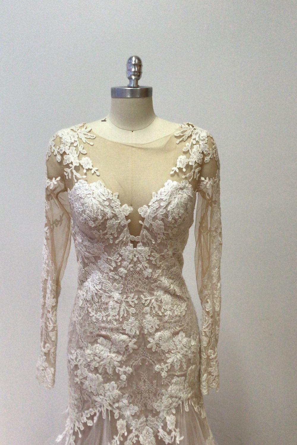 P BY PNINA TORNAI 2122 2