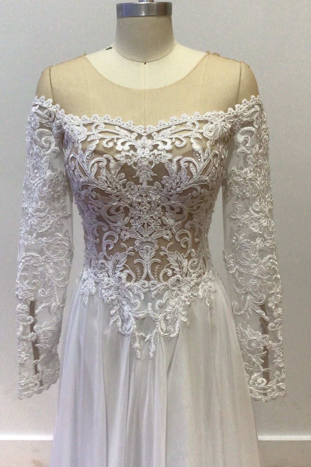 P BY PNINA TORNAI 2107 3