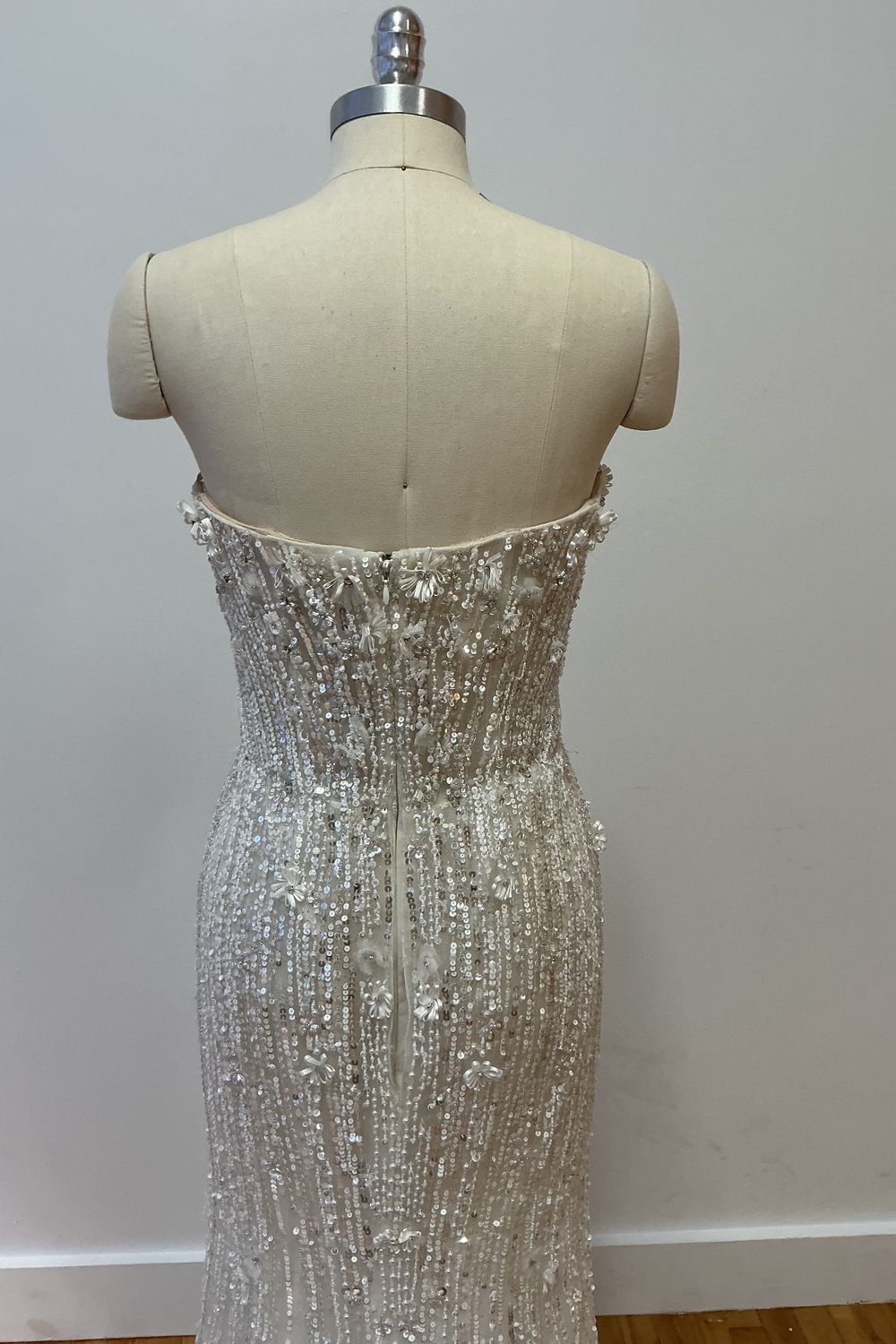 Nicole and Felicia Valerie-Gown  3