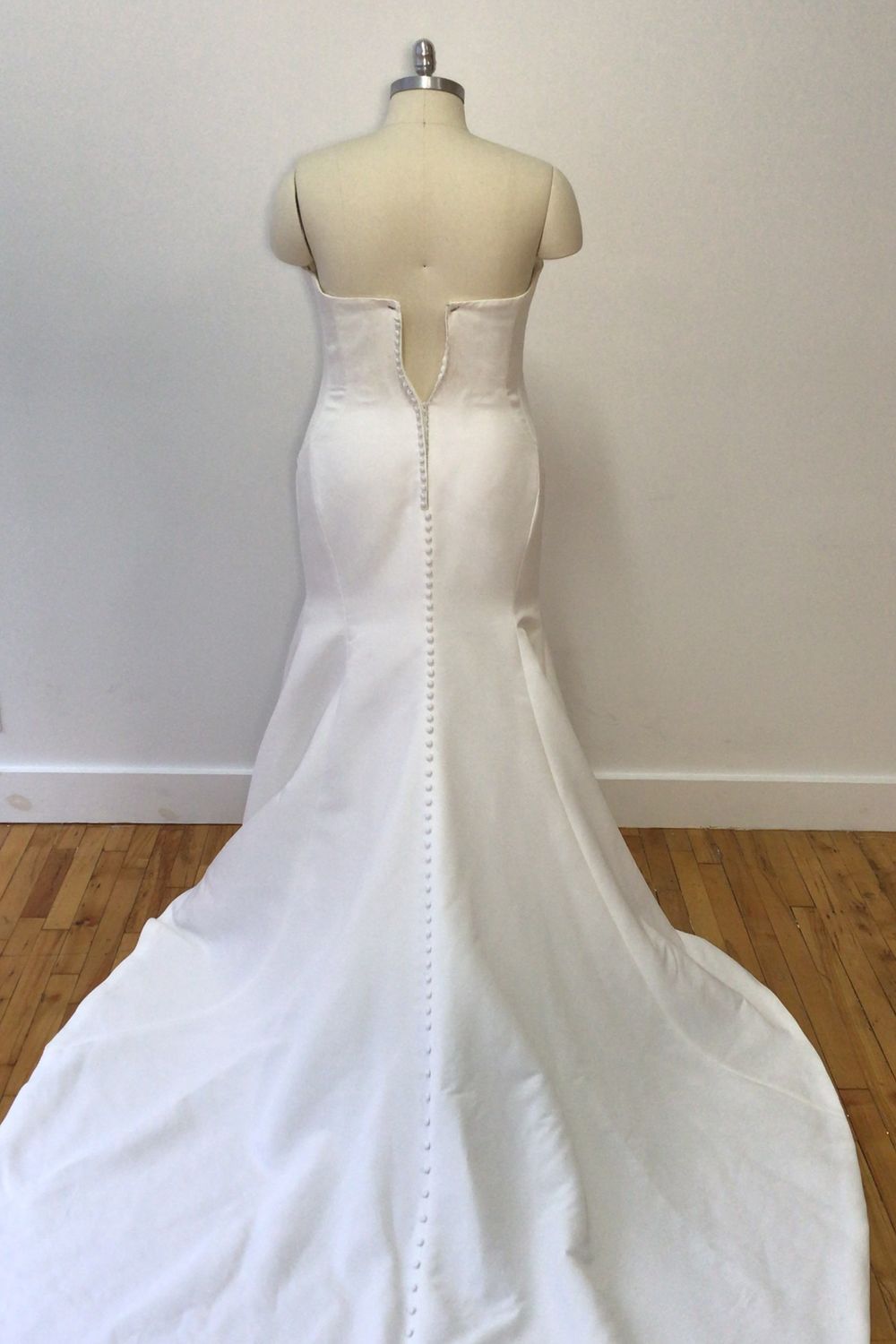 Maggie Sottero AnnikaGown-XS 4