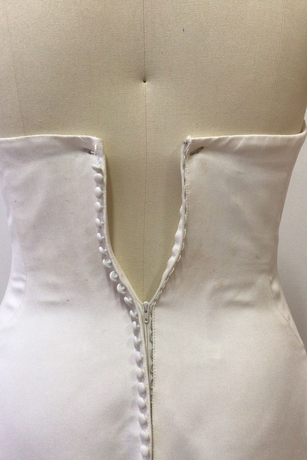 Maggie Sottero AnnikaGown-XS 7