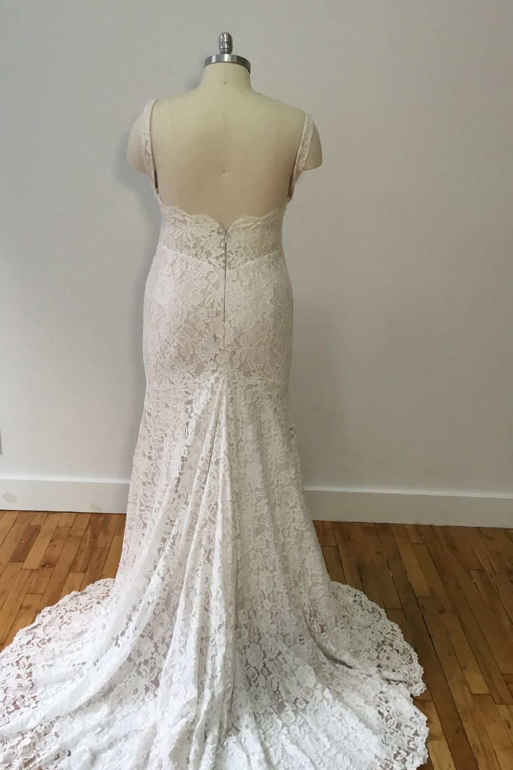 Mikaella 2410XS 3