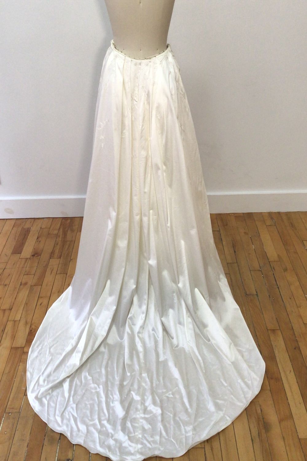 Enaura Bridal Amelia-Skirt 3