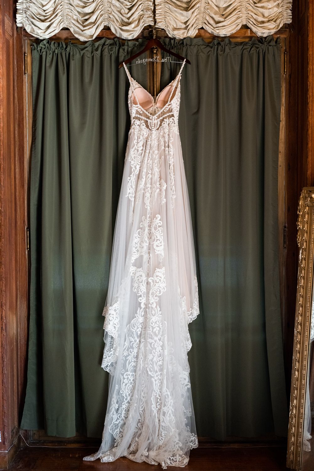 Essense of Australia Sabrina 3