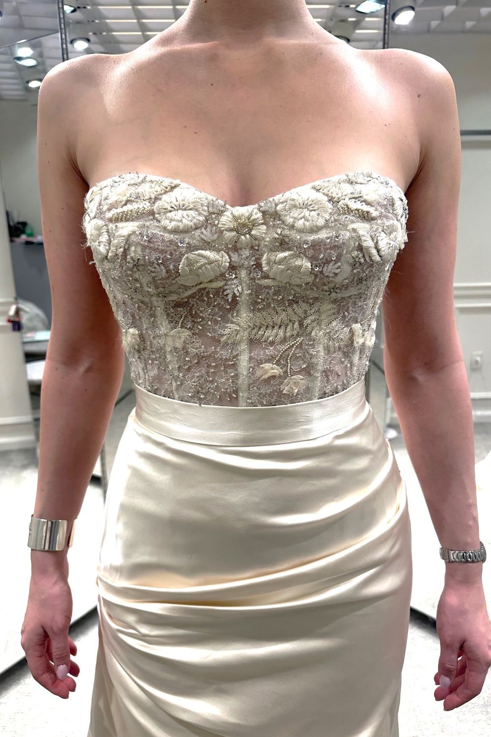 Monique Lhuillier Magical 6