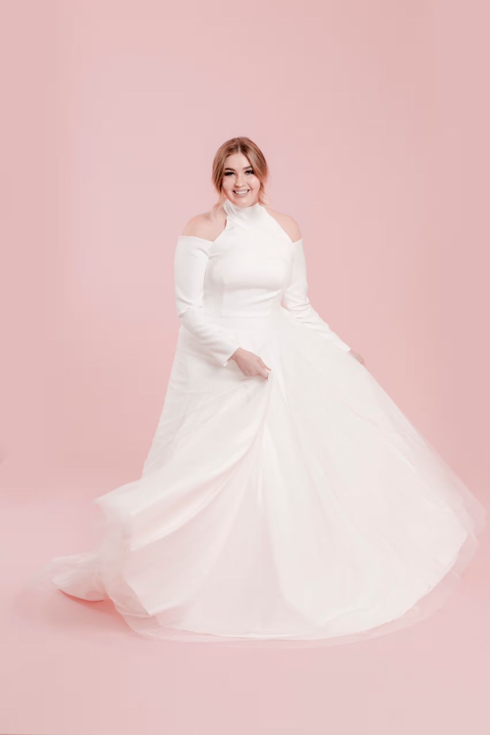 Olia Zavozina Hollie 2