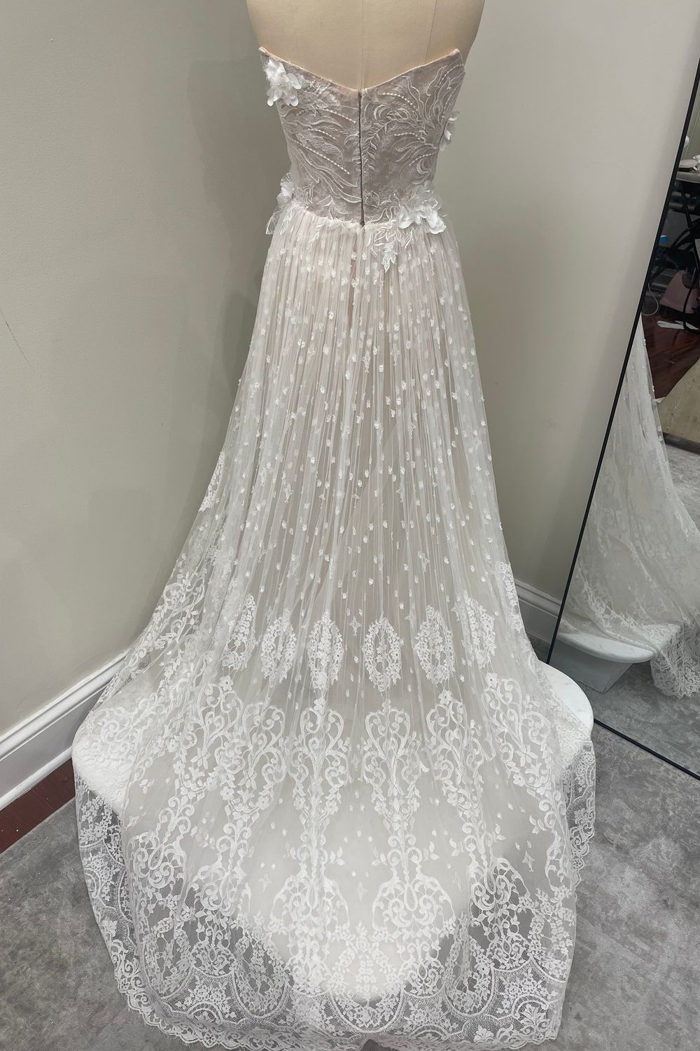 Olia Zavozina Enchanted  1