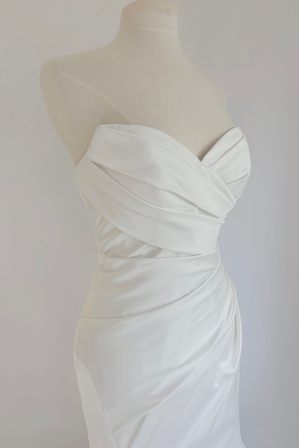 Essense of Australia D4300 0