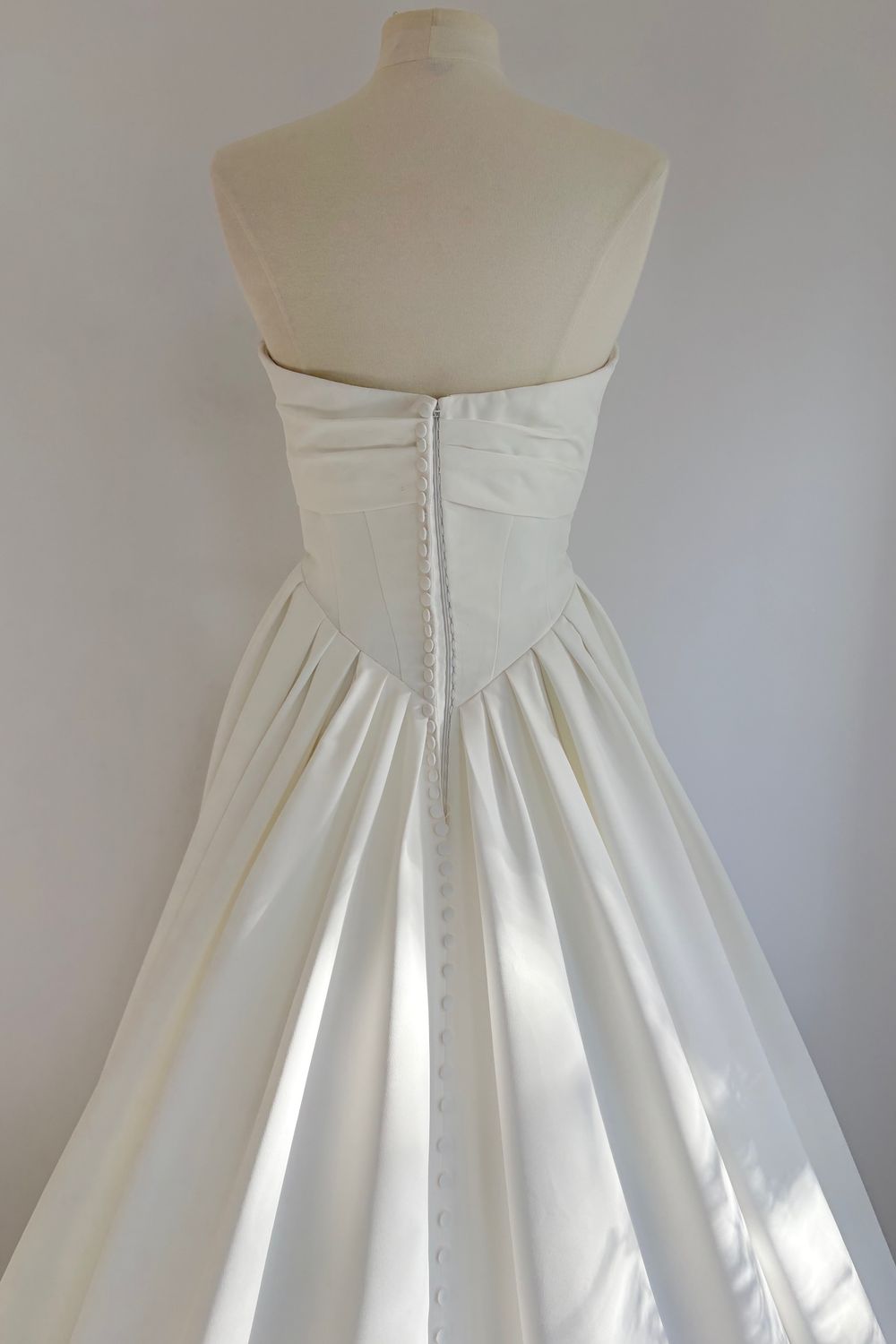 Essense of Australia D4269 3