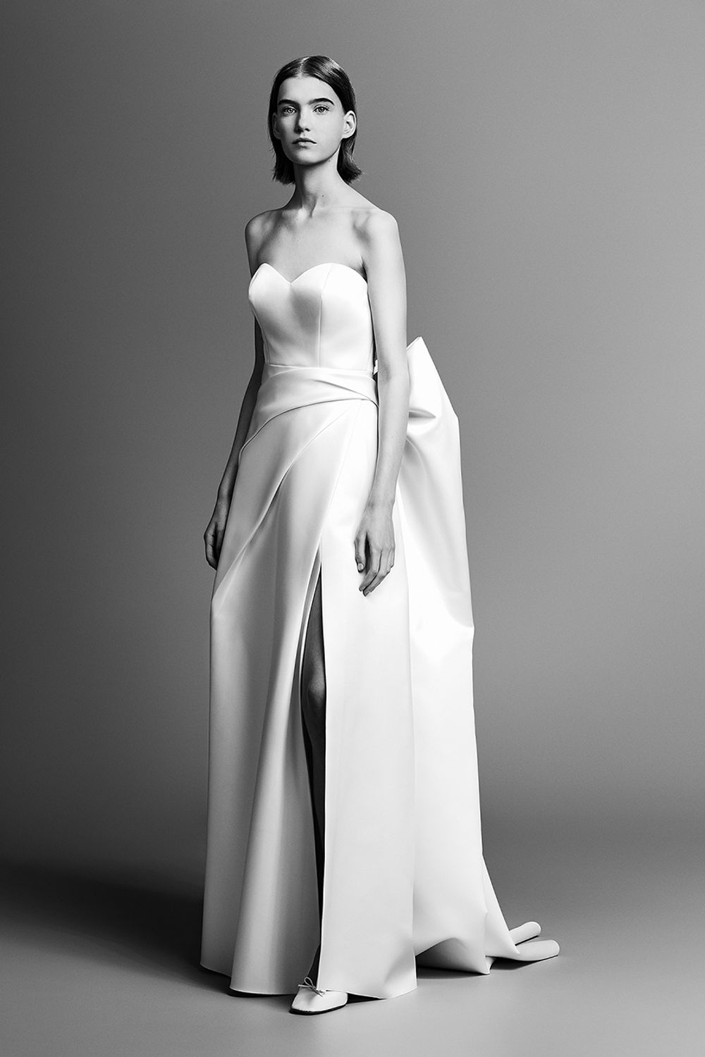 Viktor & Rolf FLOWER SLEEVE GOWN 1