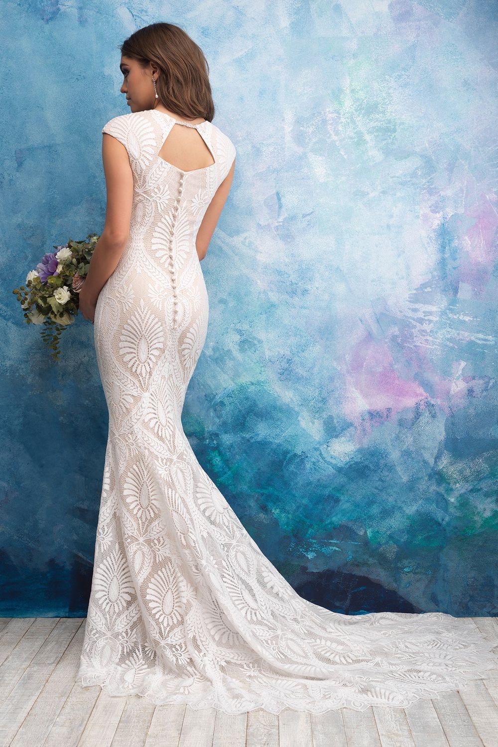 Allure Modest M604 1